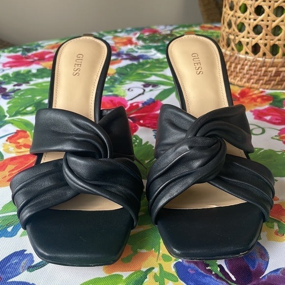 Brand New Guess Genuine Leather Black Heeled Sandals Knotted Slip-On Stilettos - Picture 4 of 16